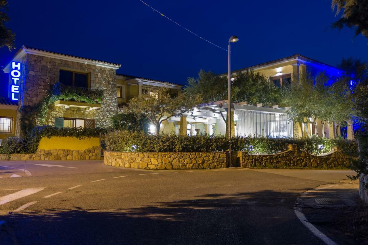 Hotel Lu Pitrali San Teodoro  Exteriör bild